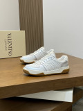 ヴァレンティノ靴 VALENTINO 2025新作 カジュアルシューズ