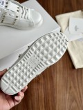 ヴァレンティノ靴 VALENTINO 2025新作 スニーカー