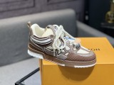 ルイヴィトン靴 LOUIS VUITTON 2025新作 スニーカー