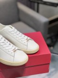 ヴァレンティノ靴 VALENTINO 2025新作 スニーカー