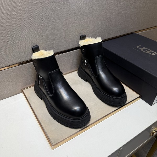 UGG靴 UGG 2025新作 スノーシューズ