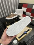 ヴァレンティノ靴 VALENTINO 2025新作 カジュアルシューズ