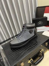 プラダ靴 PRADA 2025新作 カジュアルシューズ