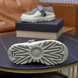 UGG靴 UGG 2025新作 スノーシューズ