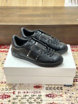 ヴァレンティノ靴 VALENTINO 2025新作 スニーカー