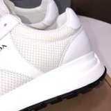 プラダ靴 PRADA 2025新作 カジュアルシューズ