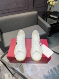 ヴァレンティノ靴 VALENTINO 2025新作 スニーカー