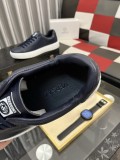 ヴァレンティノ靴 VALENTINO 2025新作 カジュアルシューズ