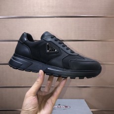 プラダ靴 PRADA 2025新作 カジュアルシューズ