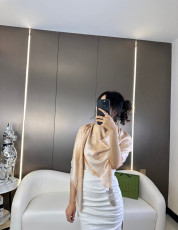 グッチマフラー GUCCI 2025新作ハンカチ