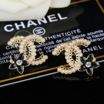 シャネルピアス CHANEL 2025新作 ピアス シャネルピアス CHANEL 2025新作 ピアス