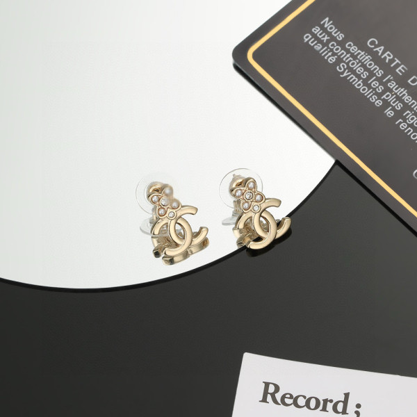 シャネルピアス CHANEL 2025新作 ピアス