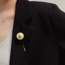 シャネルブローチ CHANEL 2025新作 ブローチ