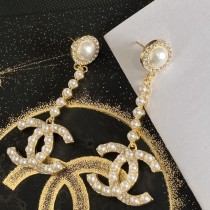 シャネルピアス CHANEL 2025新作 ピアス シャネルピアス CHANEL 2025新作 ピアス