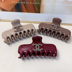 シャネルカチューシャ CHANEL 2025新作 カチューシャ