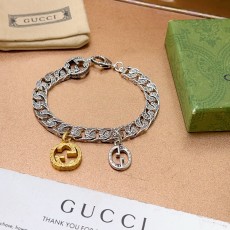 グッチブレスレット GUCCI 2025新作 ブレスレット