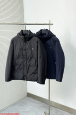 プラダ服 PRADA 2025新作 ダウンジャケット