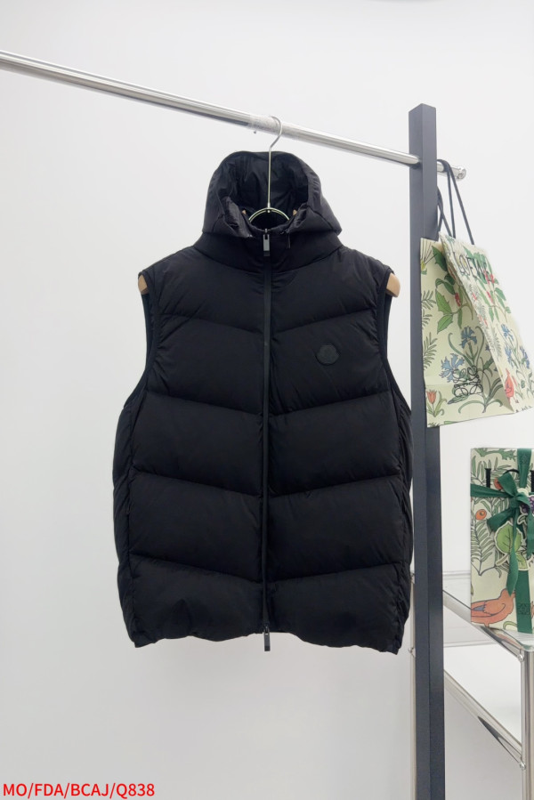 モンクレール服 MONCLER 2025新作 ベスト