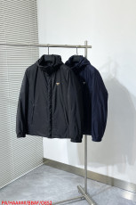 プラダ服 PRADA 2025新作 ダウンジャケット