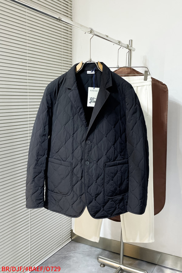 バーバリー服 BURBERRY 2025新作 綿入れ