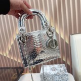 ディオールバッグ DIOR 2025新作 ダイ妃バッグ