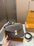 ルイヴィトンバッグ LOUIS VUITTON 2025新作 メッセンジャーバッグ