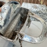ディオールバッグ DIOR 2025新作 ダイ妃バッグ