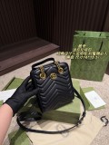 グッチバッグ GUCCI 2025新作 トートバッグ