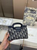 ディオールバッグ DIOR 2025新作 チェーンバッグ