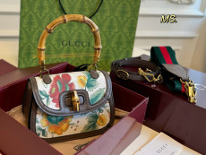 グッチバッグ GUCCI 2025新作 スリングバッグ