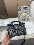 ディオールバッグ DIOR 2025新作 チェーンバッグ