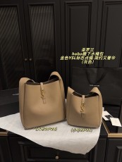 サンローランバッグ Yves Saint Laurent 2025新作 バケットバッグ