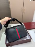 グッチバッグ GUCCI 2025新作 メッセンジャーバッグ