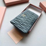 ミュウミュウ財布 Miu Miu 2025新作 財布