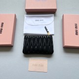 ミュウミュウ財布 Miu Miu 2025新作 財布