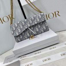 ディオール財布 DIOR 2025新作 621668 財布