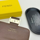 フェンディ財布 FENDI 2025新作 8013 財布