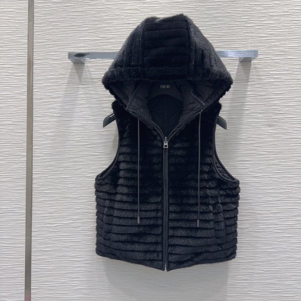 ディオール服 DIOR 2025新作 ベスト