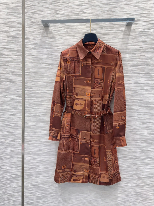 ルイヴィトン服 LOUIS VUITTON 2025新作 ワンピース