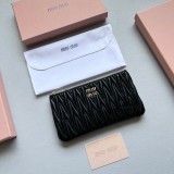 ミュウミュウ財布 Miu Miu 2025新作 財布