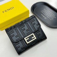 フェンディ財布 FENDI 2025新作 8013 財布