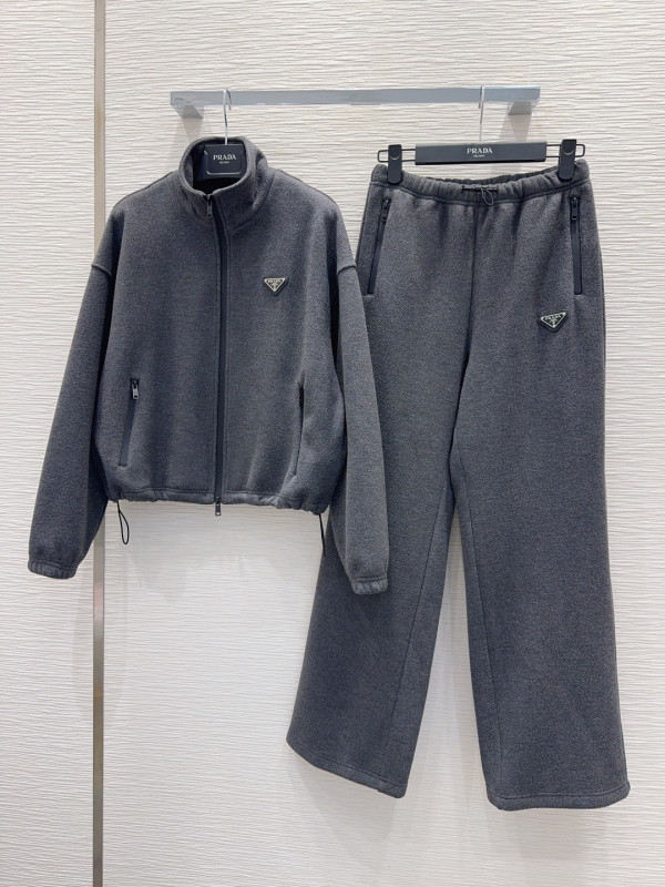 プラダ服 PRADA 2025新作 スーツ