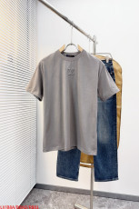 ルイヴィトン服 LOUIS VUITTON 2025新作 Tシャツ