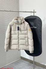 ルイヴィトン服 LOUIS VUITTON 2025新作 ダウンジャケット