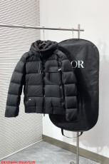 ディオール服 DIOR 2026新作 ダウンジャケット