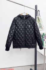 プラダ服 PRADA 2026新作 フード付きジャケット