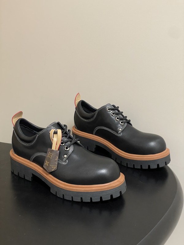 ルイヴィトン靴 LOUIS VUITTON 2026新作 モカシン