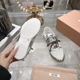 ミュウミュウ靴 Miu Miu 2026新作 トレーナーシューズ