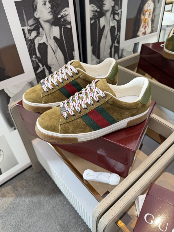 グッチ靴 GUCCI 2026新作 カジュアルシューズ