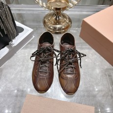 ミュウミュウ靴 Miu Miu 2026新作 カジュアルシューズ